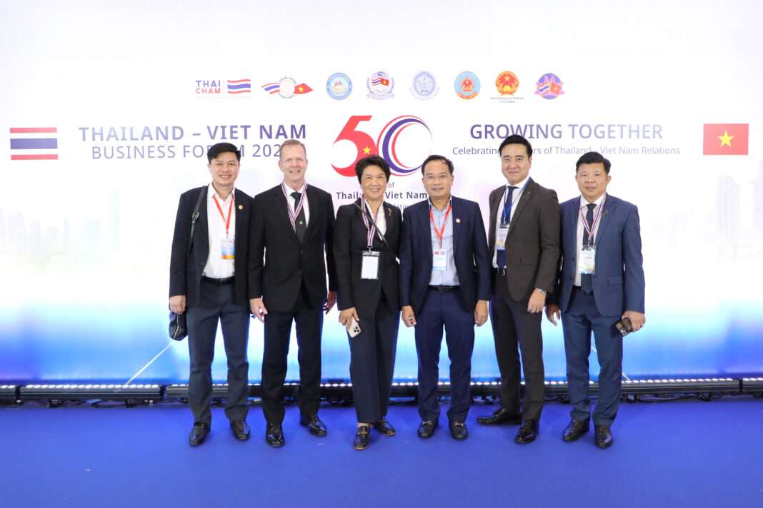 amatav-thailand-vietnam-business-forum-2026-executives.jpg คณะผู้บริหาร บมจ. อมตะ วีเอ็น หรือ AMATAV ร่วมงานเสวนาสากลตอกย้ำความสัมพันธ์ทางการทูตไทย-เวียดนาม ครบรอบ 50 ปี