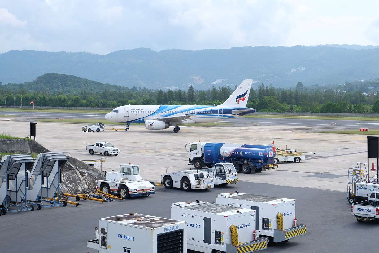 เครื่องบิน Airbus ของสายการบินบางกอกแอร์เวย์ส ณ สนามบินสมุย