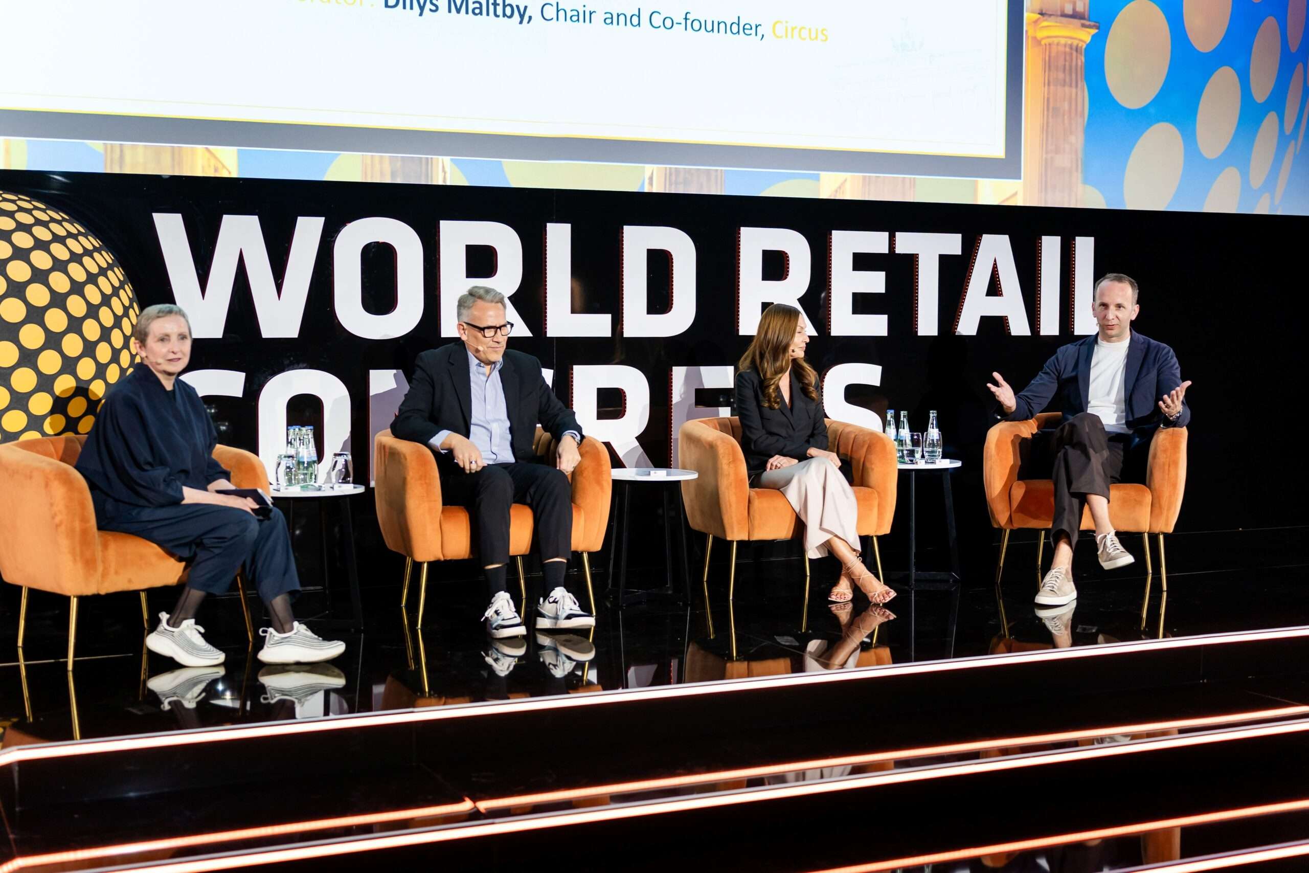 การเสวนาแลกเปลี่ยนมุมมองของผู้นำธุรกิจรีเทลระดับโลกในหัวข้อ Future of Loyalty ณ ประเทศเยอรมนี