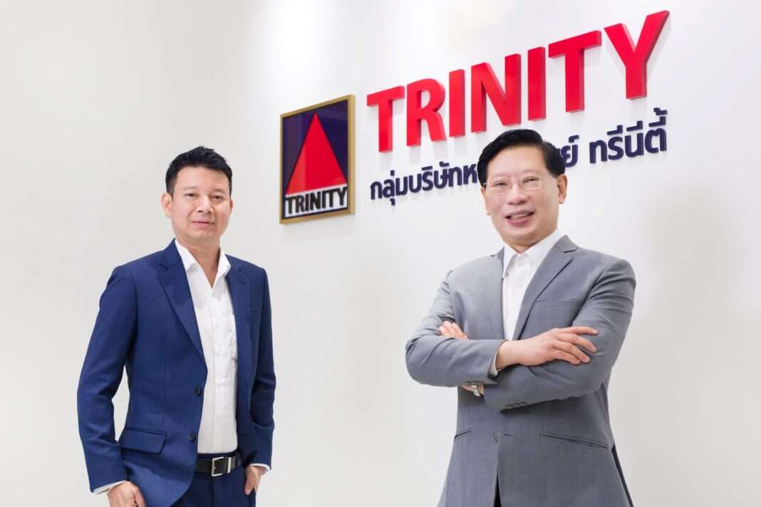 trinity-watthana-tnity-q1-2026-executive.jpg ดร.วิศิษฐ์ องค์พิพัฒนกุล และ ดร.วีรพัฒน์ เพชรคุปต์ คณะผู้บริหารกลุ่มบริษัทหลักทรัพย์ ทรีนีตี้ ร่วมแถลงผลประกอบการไตรมาส 1/2569