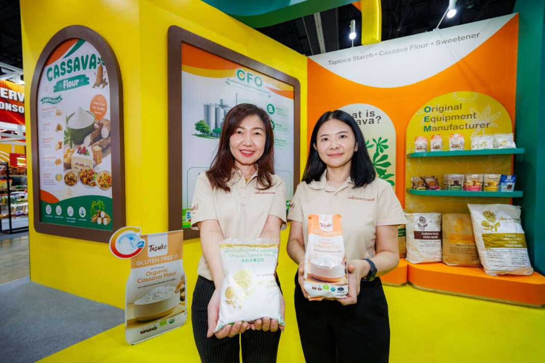 ผู้บริหาร บมจ. อุบล ไบโอ เอทานอล หรือ UBE และบริษัท อุบลซันฟลาวเวอร์ จำกัด หรือ UBS ร่วมโชว์ผลิตภัณฑ์แป้งมันสำปะหลังและฟลาวมันสำปะหลังออร์แกนิกในงาน THAIFEX 2026