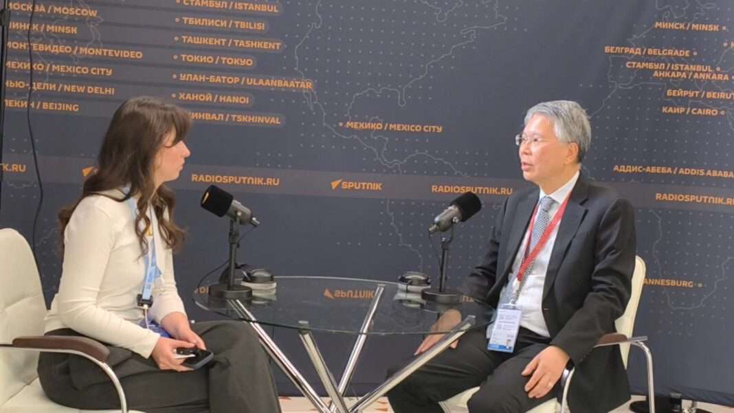 dr-kongkiat-opaswongkarn-sputnik-interview-russia-asean-forum-2026.jpg ดร.ก้องเกียรติ โอภาสวงการ ประธานเจ้าหน้าที่บริหาร บริษัท เอเซีย พลัส กรุ๊ป โฮลดิ้งส์ จำกัด (มหาชน) ให้สัมภาษณ์สถานีโทรทัศน์ Sputnik