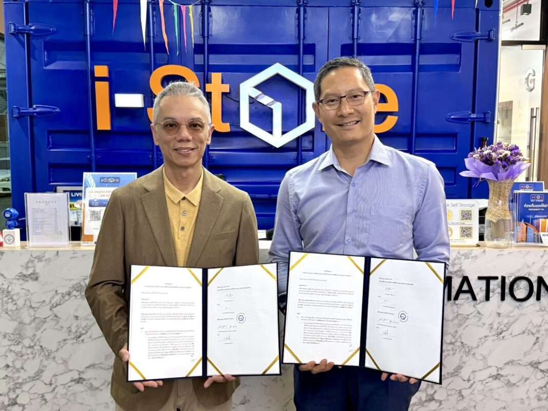i-store-kpnreit-self-storage-investment-deal-60-million.jpg ผู้บริหาร i-Store และ ผู้จัดการกองทรัสต์ KPNREIT ร่วมลงนามข้อตกลงการลงทุนในโครงการ i-Store สุขุมวิท 71 มูลค่า 60 ล้านบาท