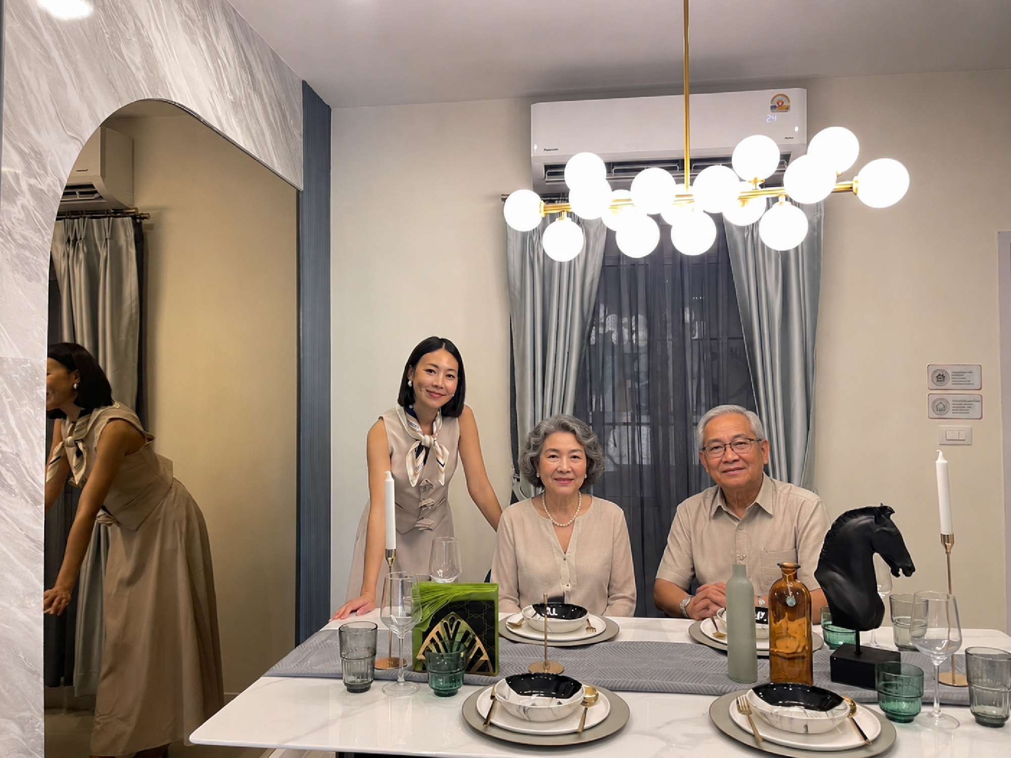ครอบครัวหลากหลายเจเนอเรชันใช้พื้นที่ Co-living Space ร่วมกันภายในบ้านของ ลลิล พร็อพเพอร์ตี้