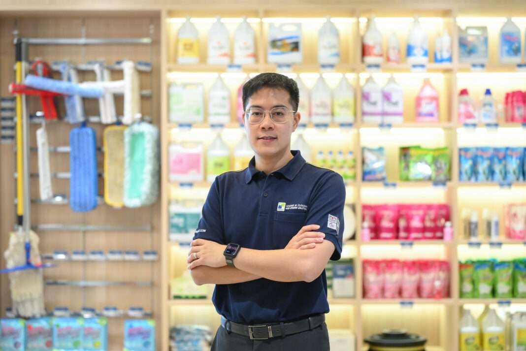nawapol-yamjan-cfo-prapat-business-strategy-energy-crisis.jpg นายนวพล แย้มจั่น ประธานเจ้าหน้าที่การเงิน บริษัท พีรพัฒน์ เทคโนโลยี จำกัด (มหาชน) หรือ PRAPAT