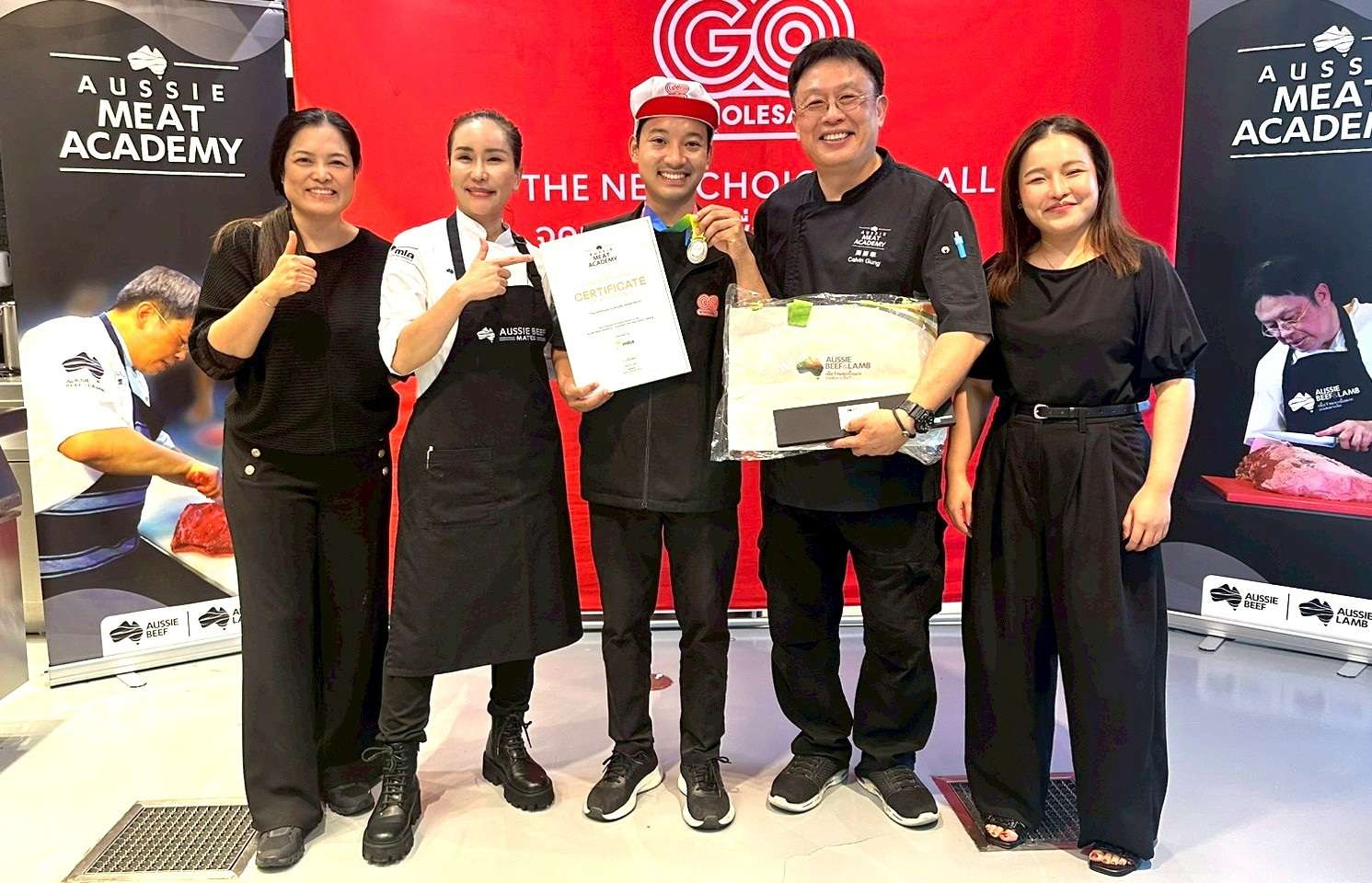 พิธีมอบรางวัลแก่ผู้ชนะการแข่งขัน GO Meat Expert All Star Challenge 2026 ร่วมกับคณะกรรมการและผู้เชี่ยวชาญจาก MLA