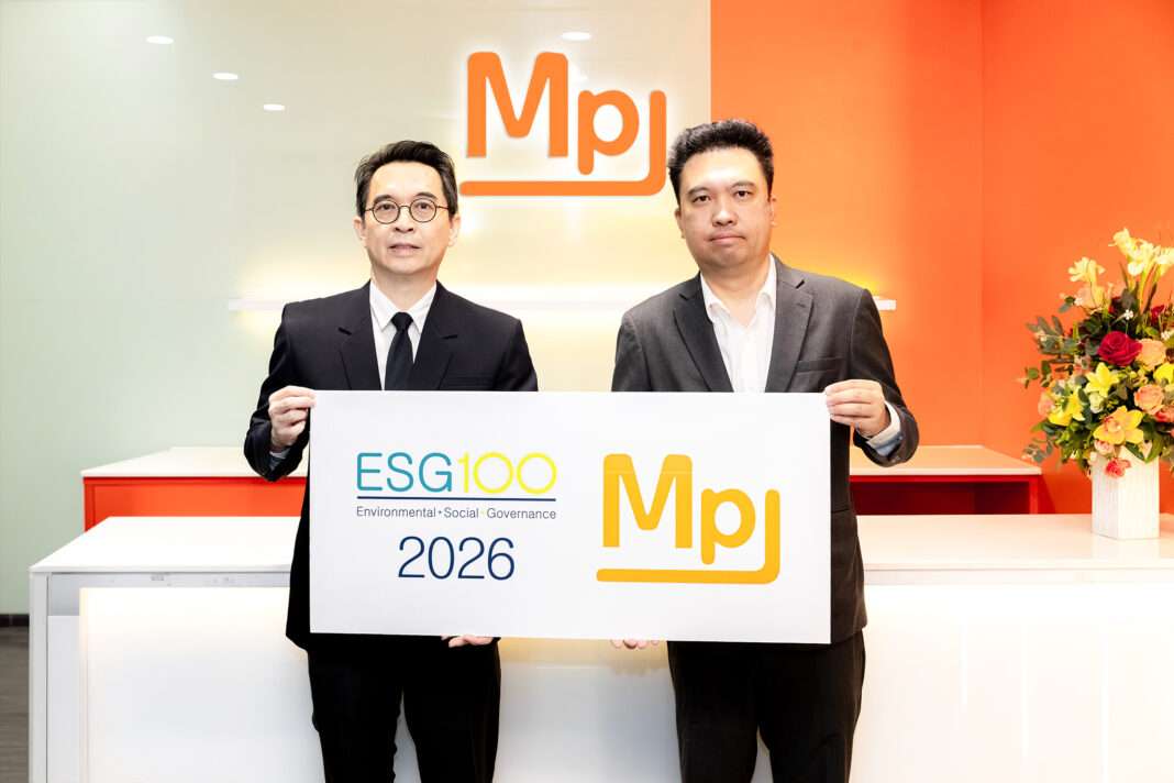 mpj-logistics-esg100-company-2026.jpg นายจีระศักดิ์ มานะตระกูล ประธานเจ้าหน้าที่บริหาร MPJ รับมอบประกาศนียบัตร “ESG100 Company” จาก ดร.พิพัฒน์ ยอดพฤติการ ประธานกรรมการสถาบันไทยพัฒน์