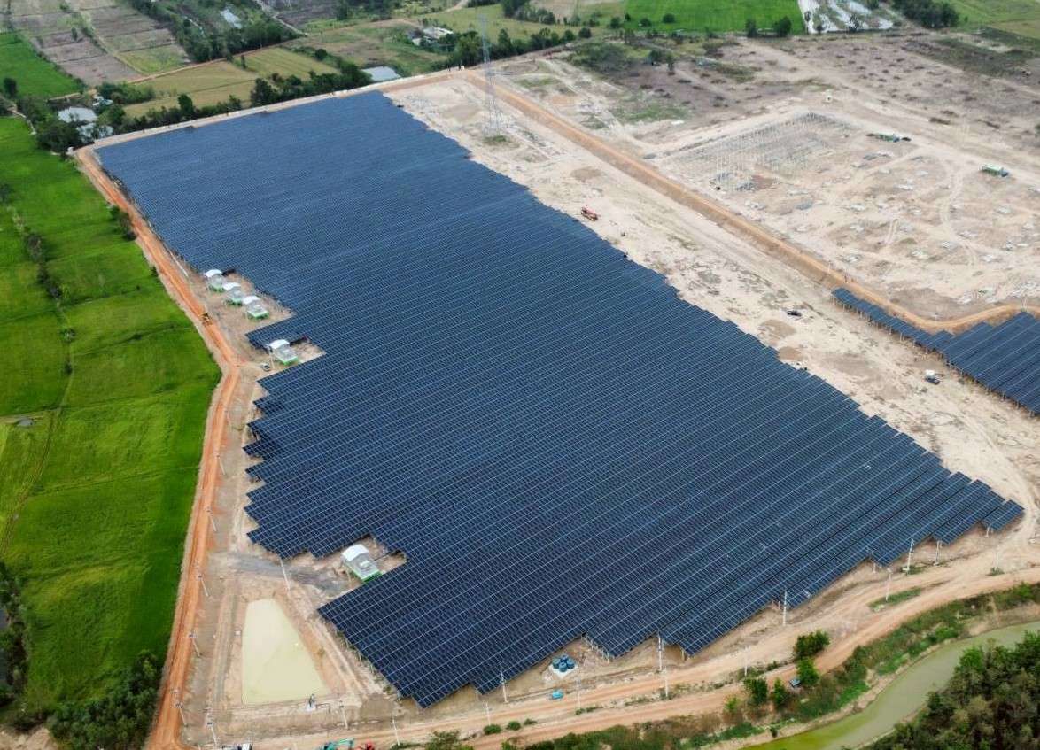 โครงการโรงไฟฟ้าพลังงานแสงอาทิตย์ (Solar Farm) ของกลุ่มบริษัท ACE