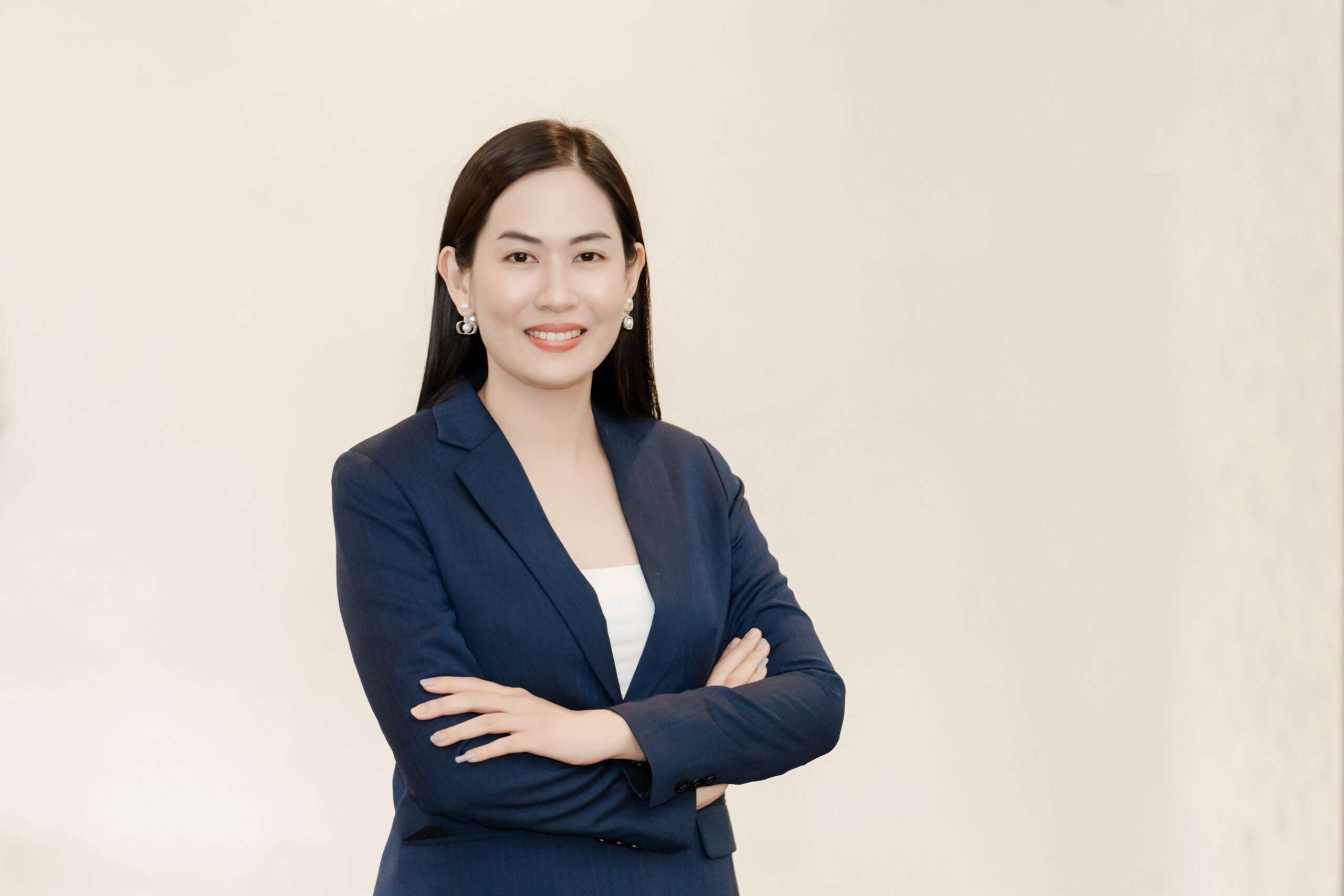 นางสาวณิชา โรจน์วัฒนา ประธานเจ้าหน้าที่บริหาร บริษัท เอ็มเอ็มเอ็ม แคปปิตอล จำกัด (มหาชน)