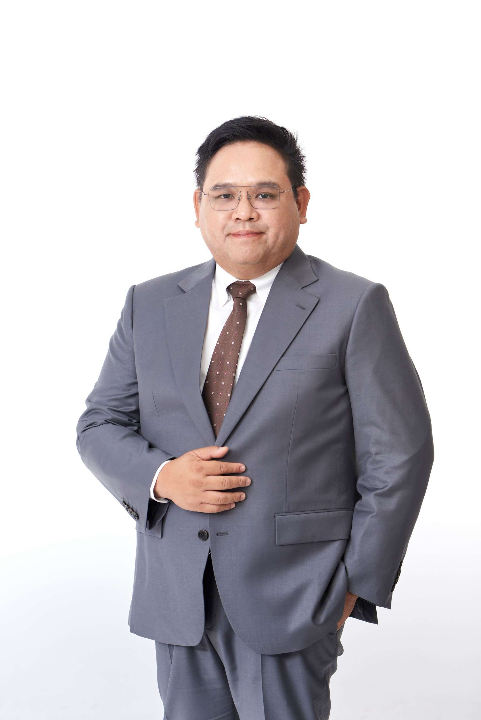 นายนันท์มนัส วิทยศักดิ์พันธ์ ประธานเจ้าหน้าที่บริหาร SINO ถ่ายภาพพอร์ตเทรต